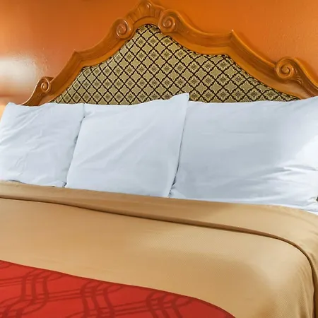 Econo Lodge Hobbs-3