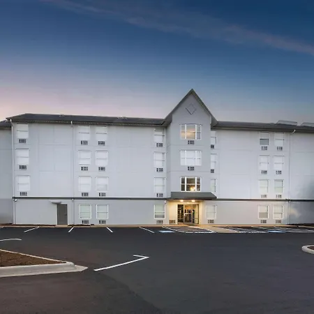 Rodeway Inn & Suites Near Outlet Mall - Asheville-2
