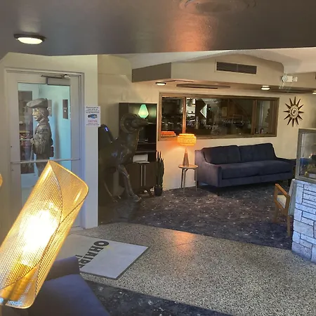 O'Haire Motor Inn-3