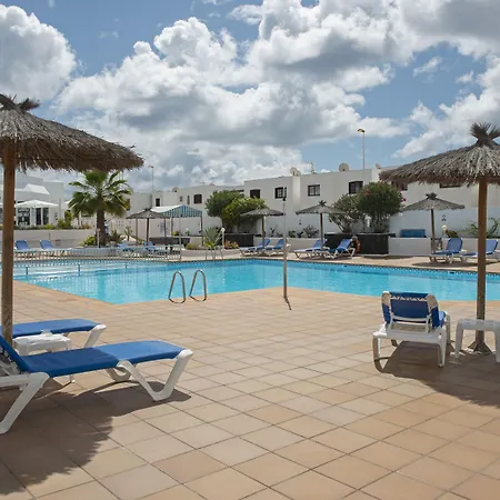 Apartamentos LIVVO Oasis-3