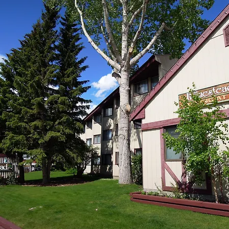Homestead Inn Banff-3