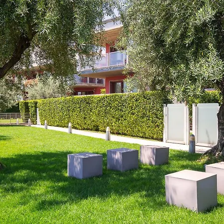 Catania Hills Residence-3