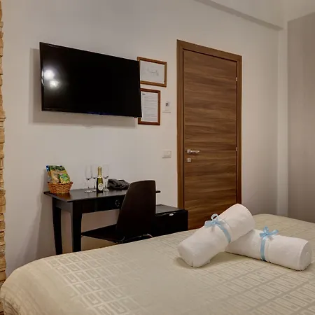 Little Rhome Suites-3