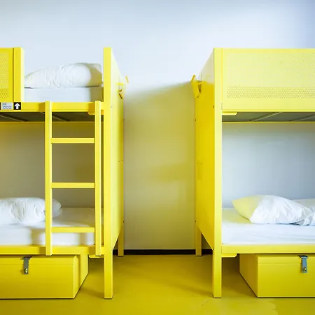WOW Amsterdam Hostel-3