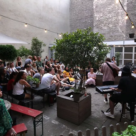 Wallyard Stay-2