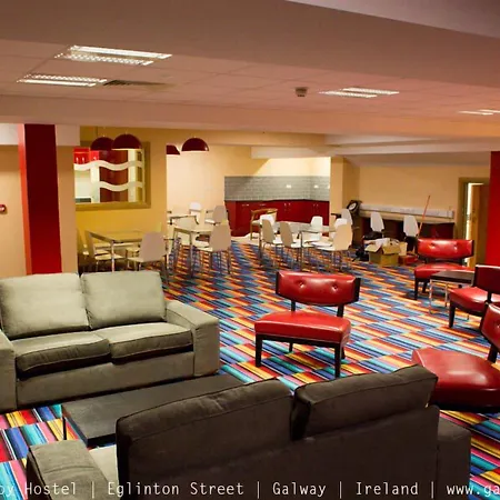 Savoy Hostel Galway City Centre-2