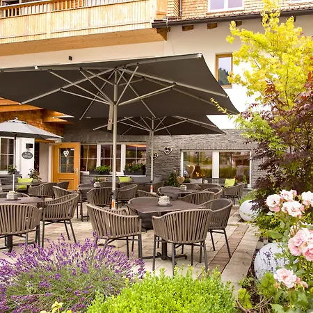 Wohlfühlhotel Berg Heil-2
