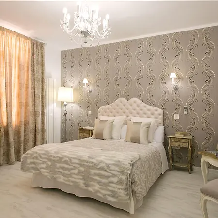 Hostal Central Palace Madrid-3