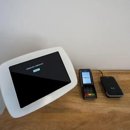 Ganbara Hostel - Self Check In-3