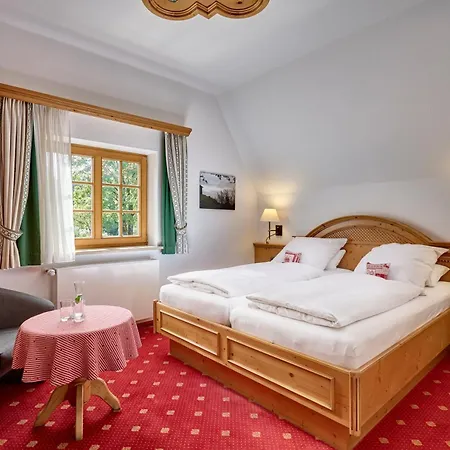 Alpenhof - ruhige Wohlfühloase im Fünf-Seenland in S-Bahnnähe-2
