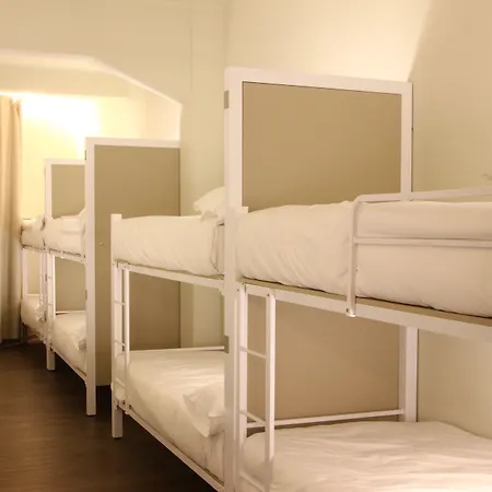 Poshtel Bilbao - Premium Hostel-3
