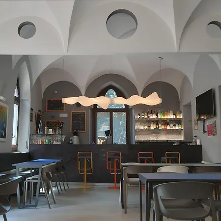 Babila Hostel & Bistrot-3
