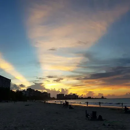 Nomada Urban Beach Hostel- Calle Loiza (Adults Only)-3