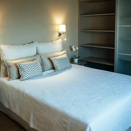 Filoxenion Luxury Rooms & Lofts-2