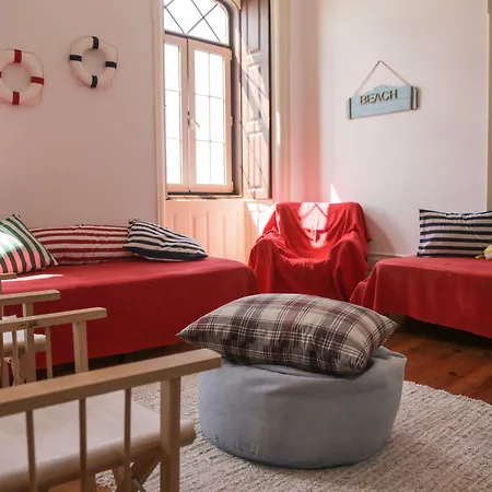 Hostel 402-2