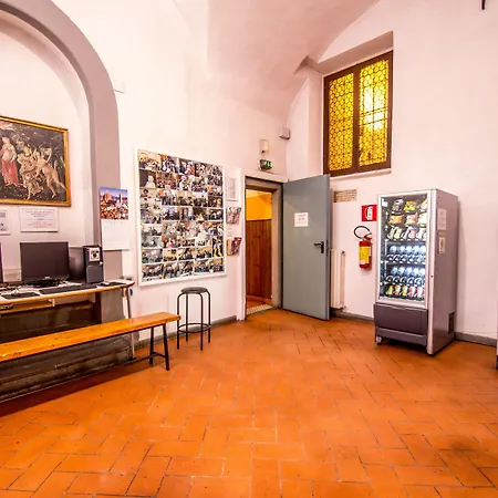 Hostel Santa Monaca-3