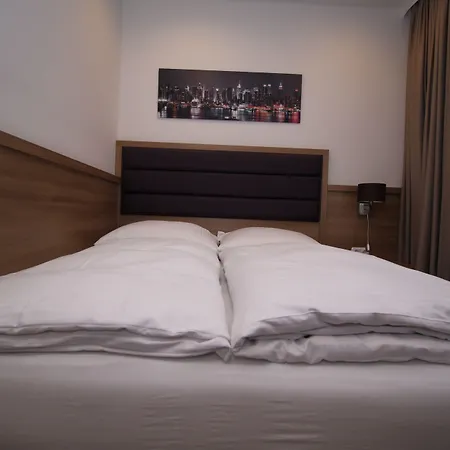 Slamba Hostel-3