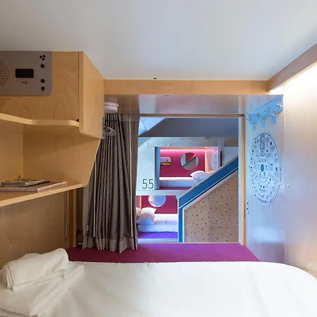 Pangea Pod Hotel (Adults Only)-2