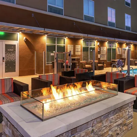 Hampton Inn & Suites Buena Park-2