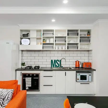 Redhill Cairns Living - Pembroke St-2