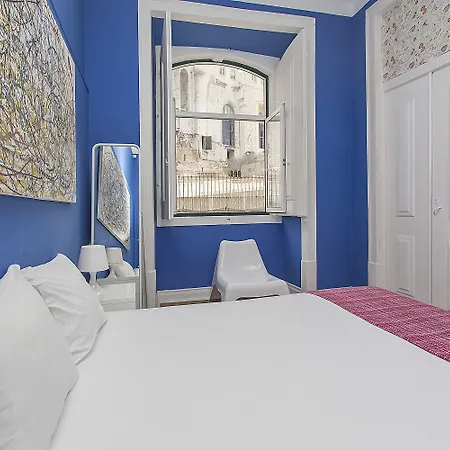 5 Sins Chiado Hostel-2