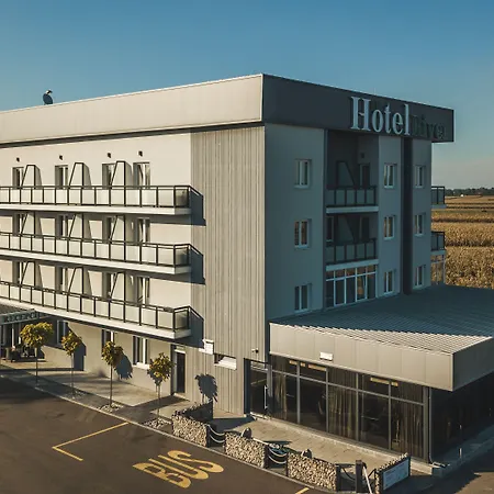 Hotel River-3