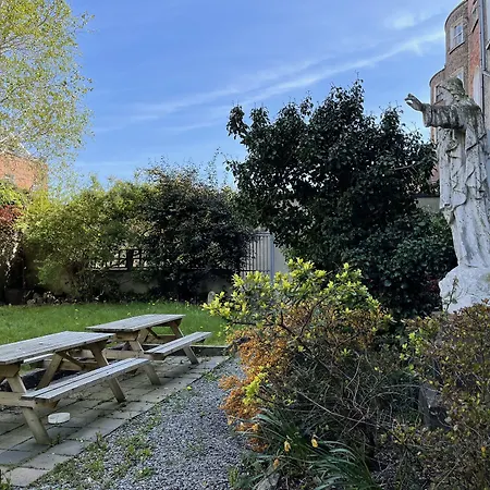 Leevin Hostel George-2