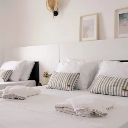 Blue Island Luxury Hotel Adults Only-3
