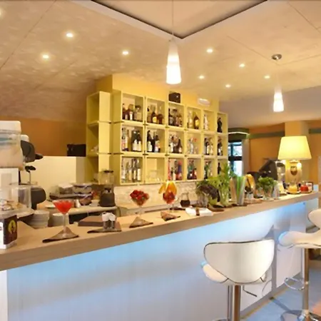 Hotel Ambrosiano-3