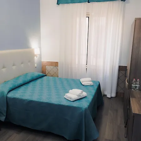 Square Inn-2