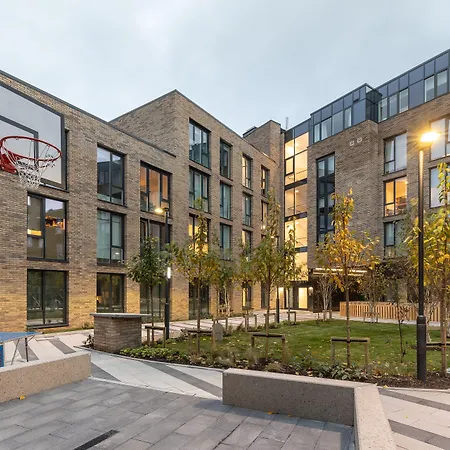 Destiny Student - Dominick Place-2