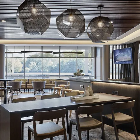 Springhill Suites By Marriott Fort Myers Estero-3