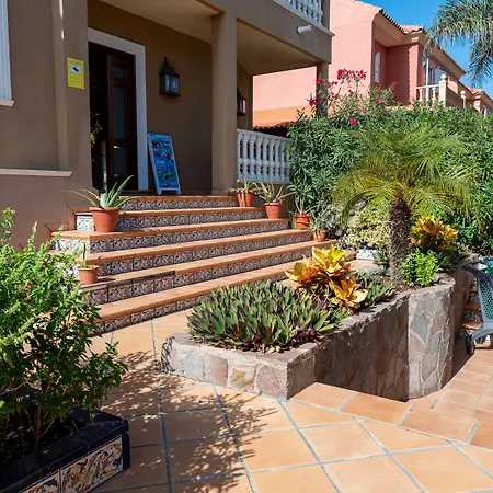 Duque Nest Hostel-2