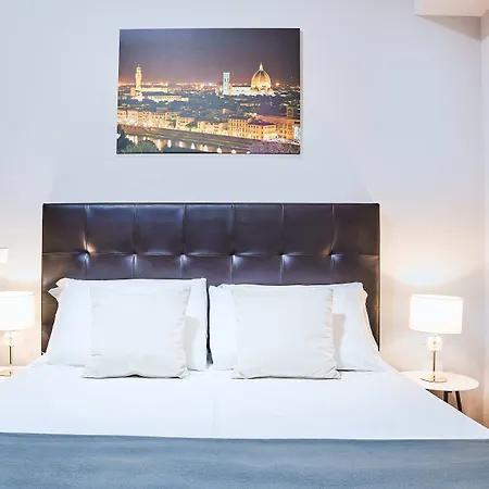Firenze Rooms Cathedral B&B-3