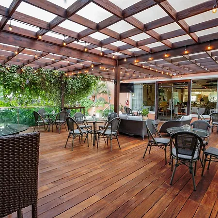 Hodelpa Garden Court-2