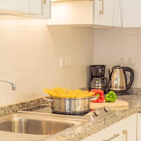 Feelathome Merced Apartments-2