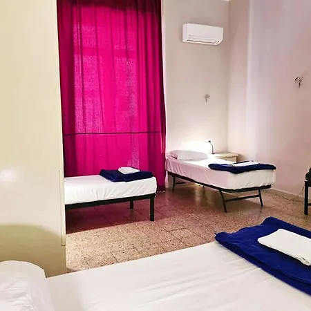 6 Small Rooms-2