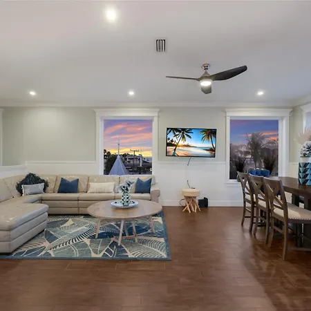 Luxury Vacation Home! Add A Golf Cart!!-2