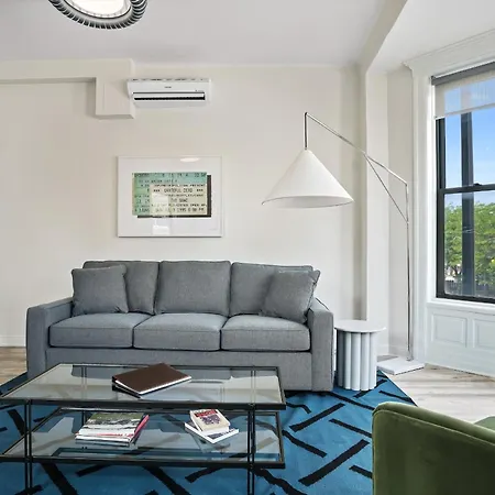 The Neighborhood Hotel - Lincoln Park Lp-3