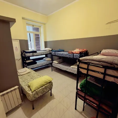 Naples Pizza Hostel-2