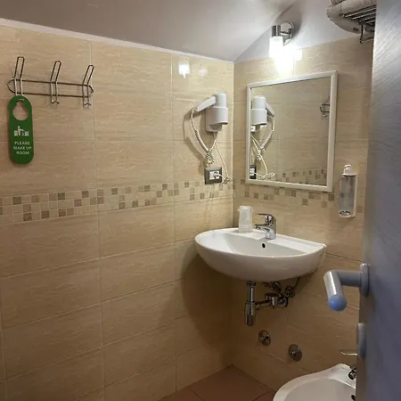 Hotel 26-3
