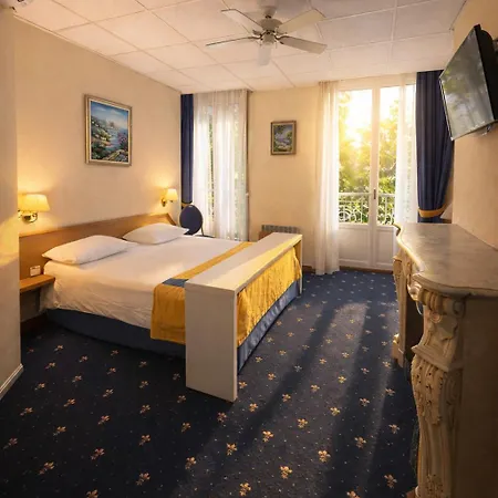 Hotel Foch-2