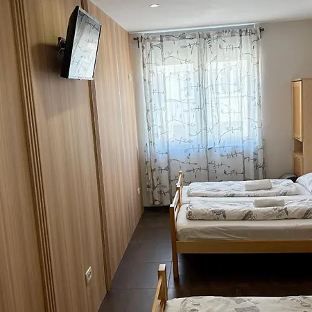Hostel Moving-3