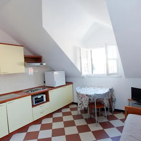 Giada Apartments-3
