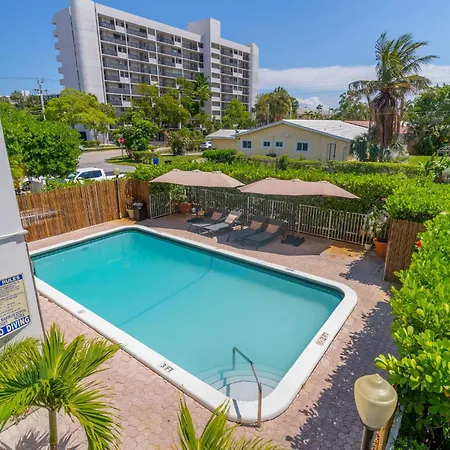 Bayview Regency Apartments By Lowkl-2