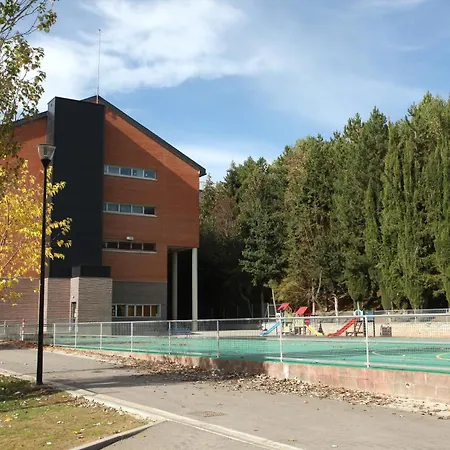 Residencia Albergue Jaca-2