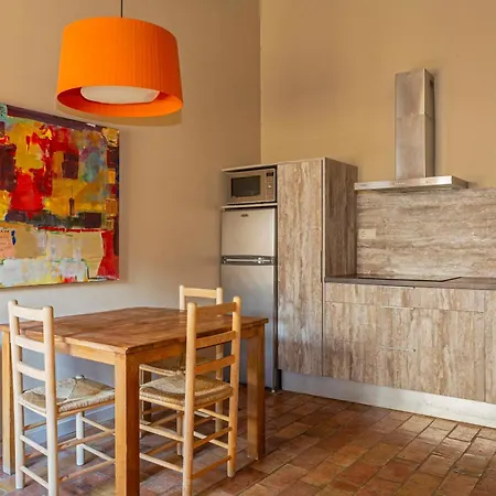 Apartamentos en la Rectoria de Regencós-2