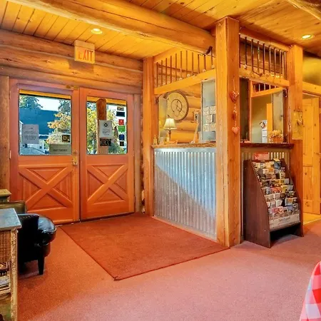 Dodge Peak Lodge-3
