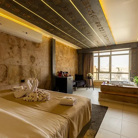 Great Pyramid Inn-3