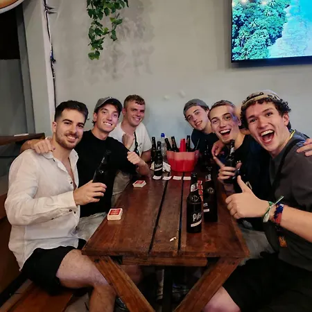 Costa Rica Backpackers-3